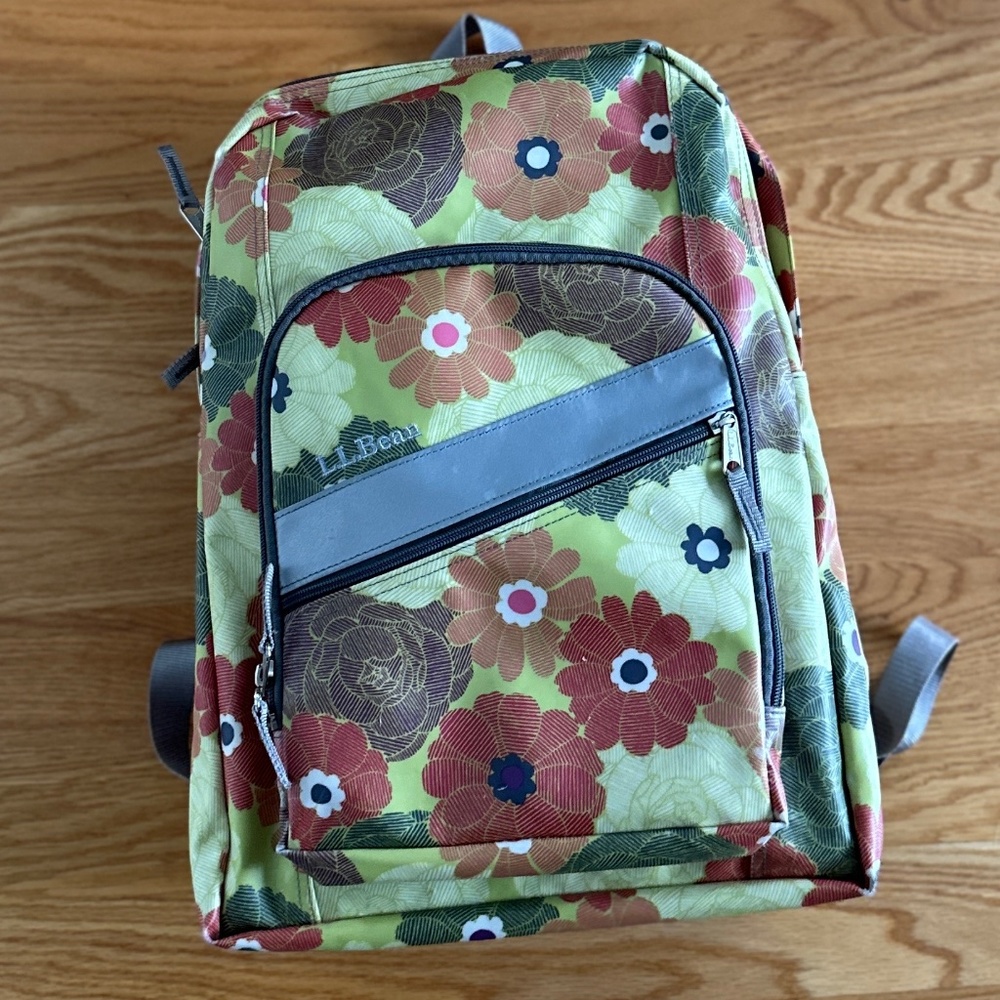 L.L. Bean Classic Backpack - Picture 3 of 16